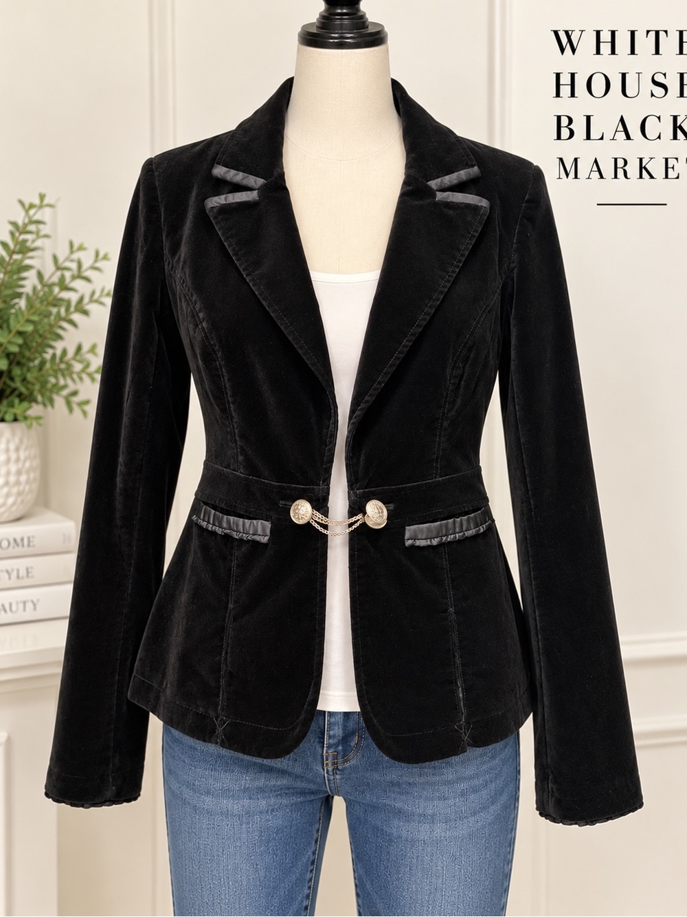 White House Black Market Black Velvet Blazer Size 4 Gold Chain Fitted Jacket
